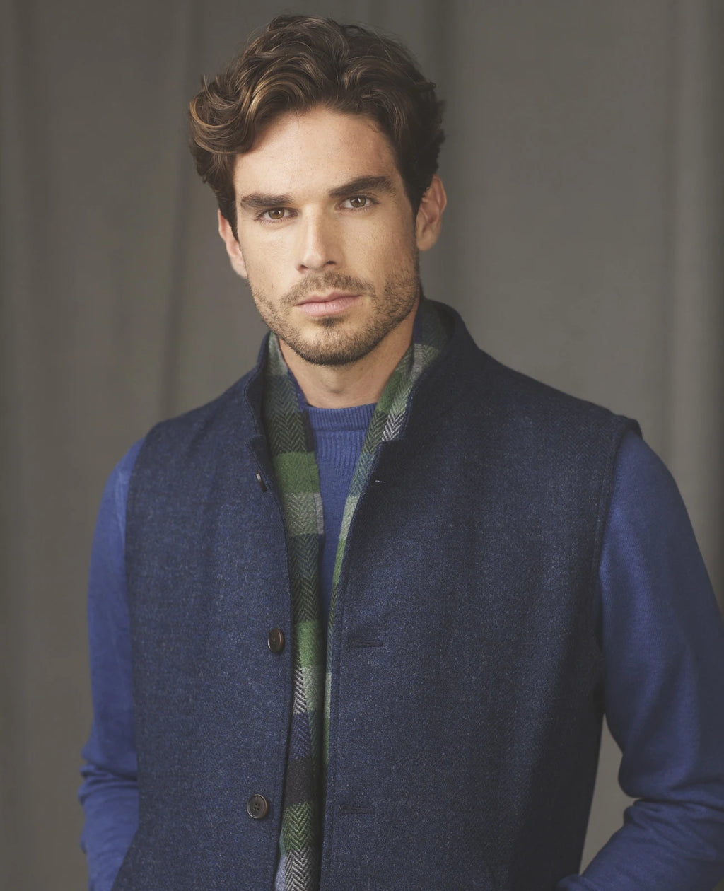 Magee Cavan Gilet - Donegal Tweed, Blue Herringbone