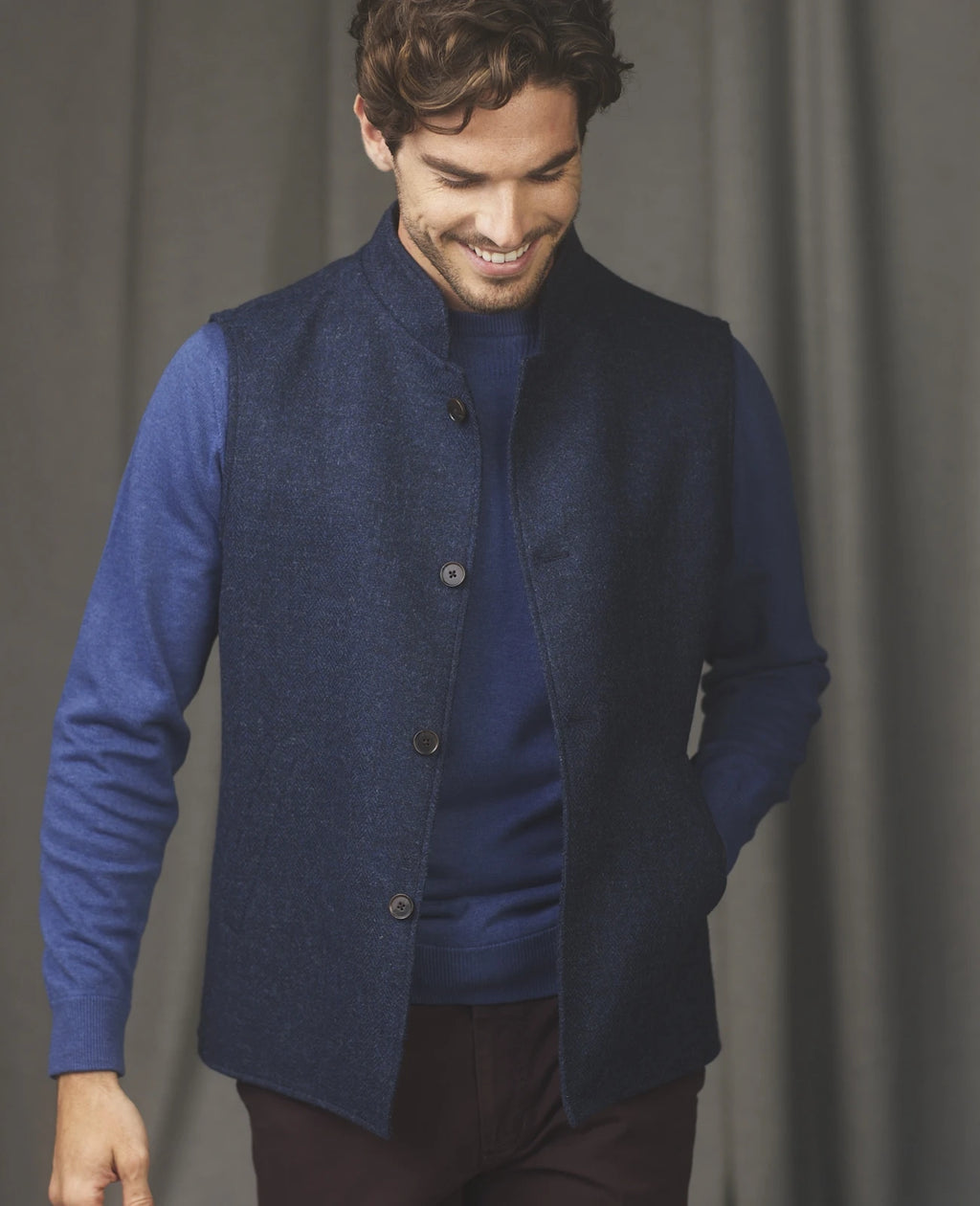 Magee Cavan Gilet - Donegal Tweed, Blue Herringbone