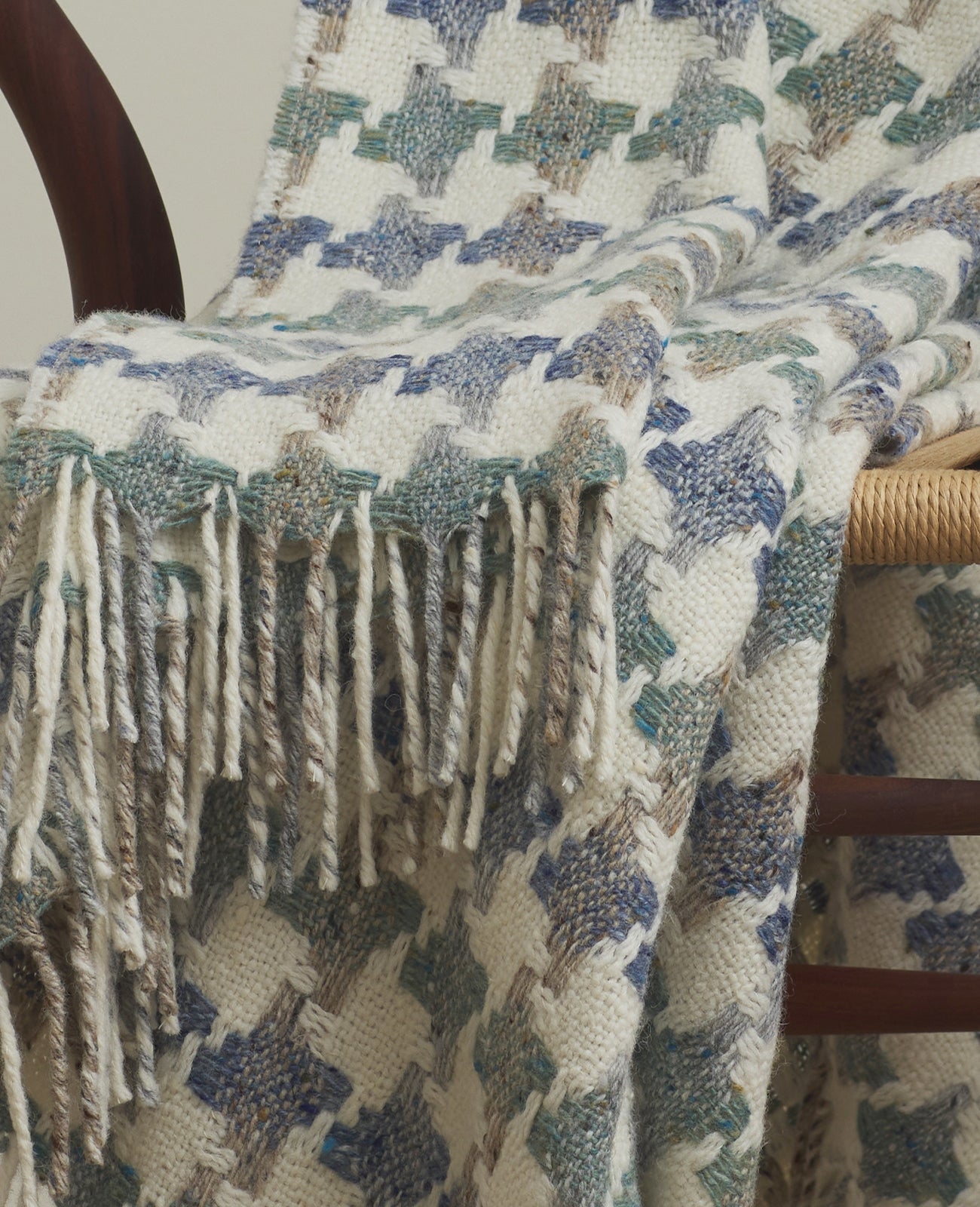 ST. BRIGID'S CROSS THROW IN BLUE & CREAM