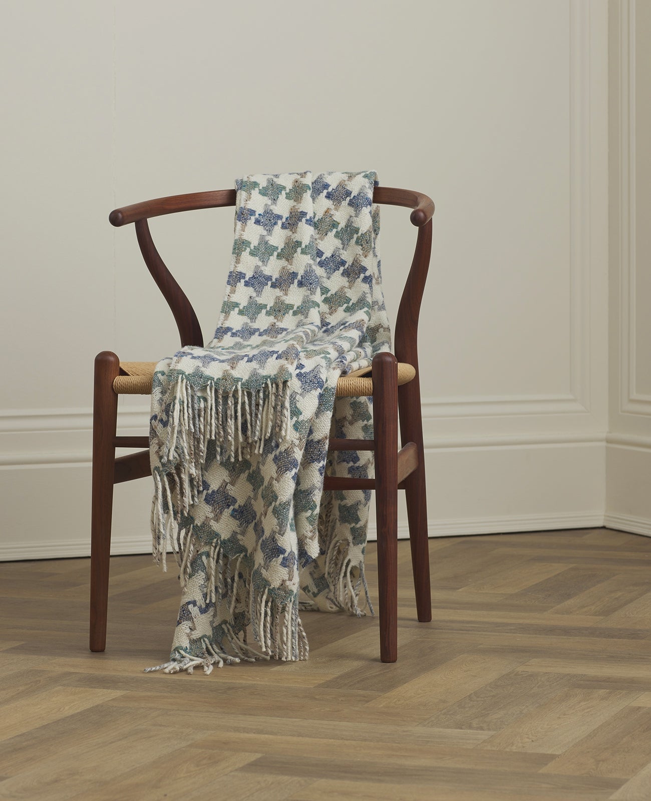 ST. BRIGID'S CROSS THROW IN BLUE & CREAM