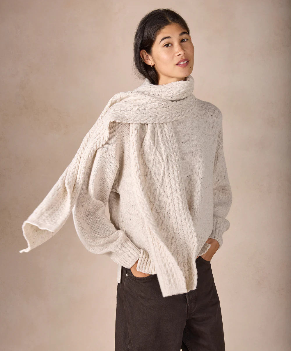 Irelands Eye Horseshoe Scarf - Chalkstone