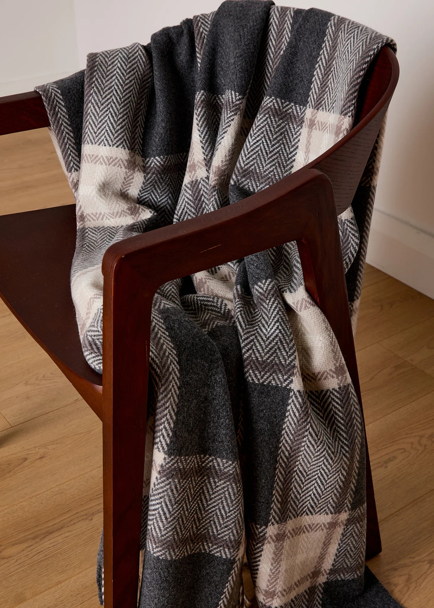Foxford Dun Chaoin Cashmere and Lambswool Throw