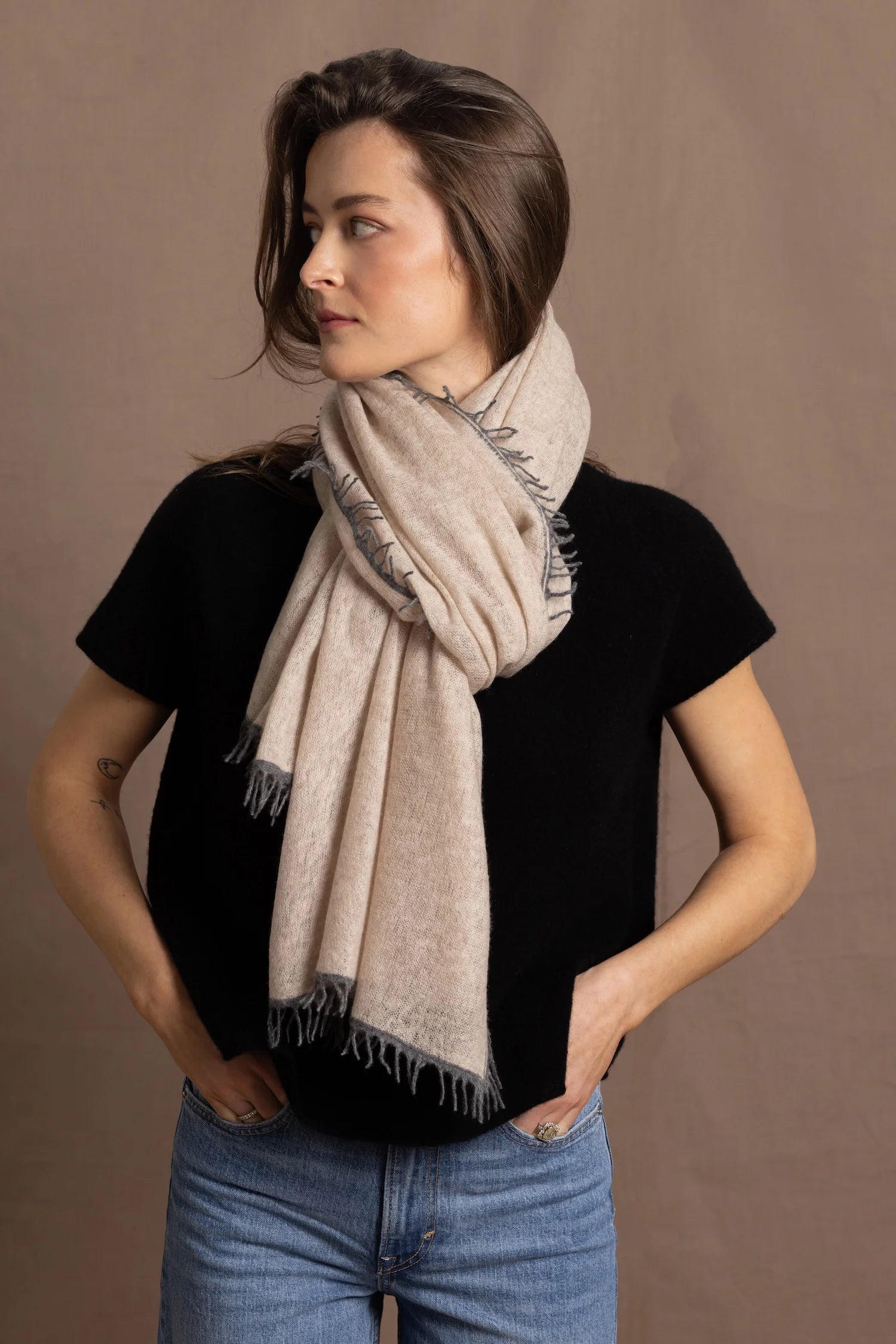Elaine Madigan 100% Cashmere Frankie Wrap With Trim - Oyster / Grey Flannel