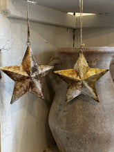 Load image into Gallery viewer, Small Distressed Hanging Star
