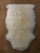 Load image into Gallery viewer, Sheepskin Rug