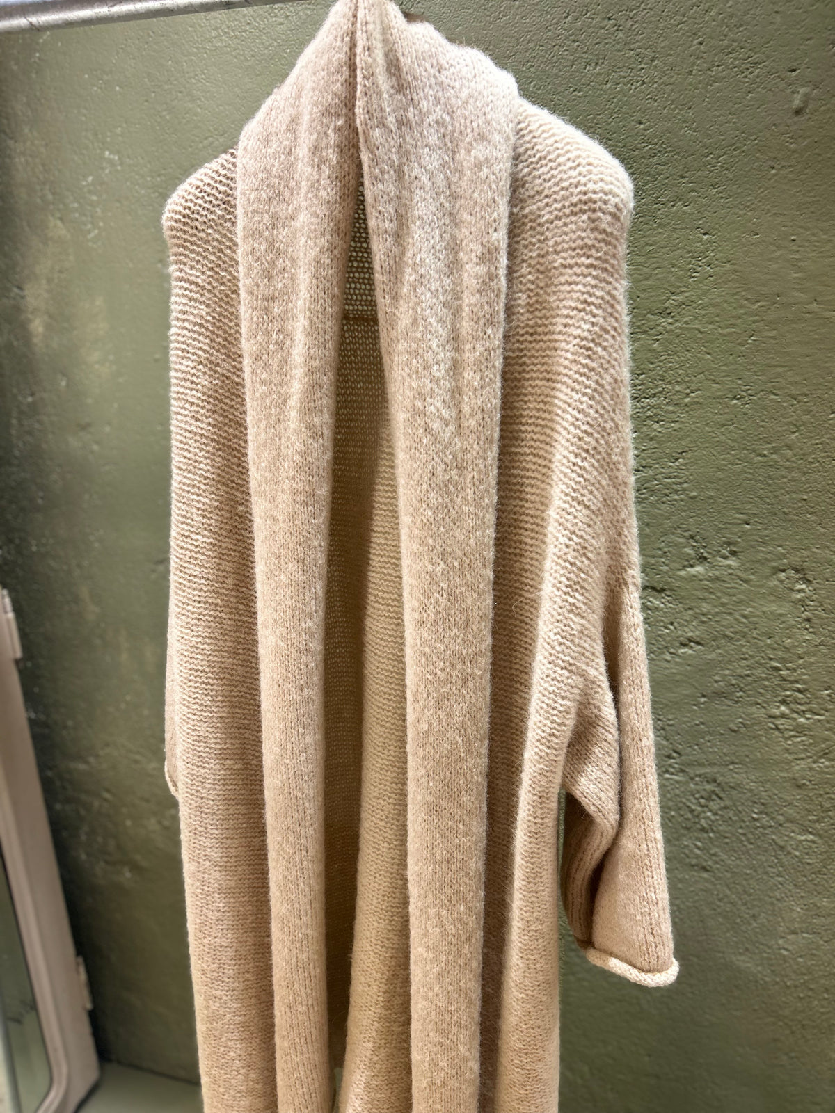 Long Shawl Cardi - Beige