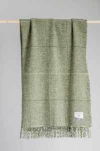 Molloy & Sons Green Basket weave throw