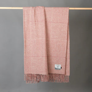 Molloy & Sons Pink Basket weave throw