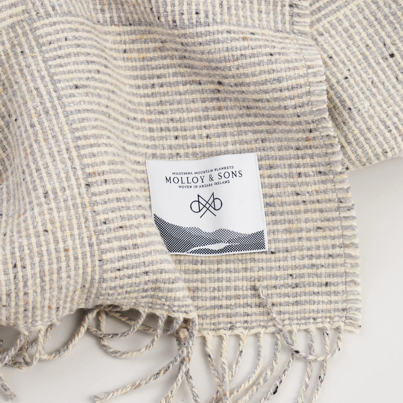 Molloy & Sons Basket Weave Throw - Grey & White